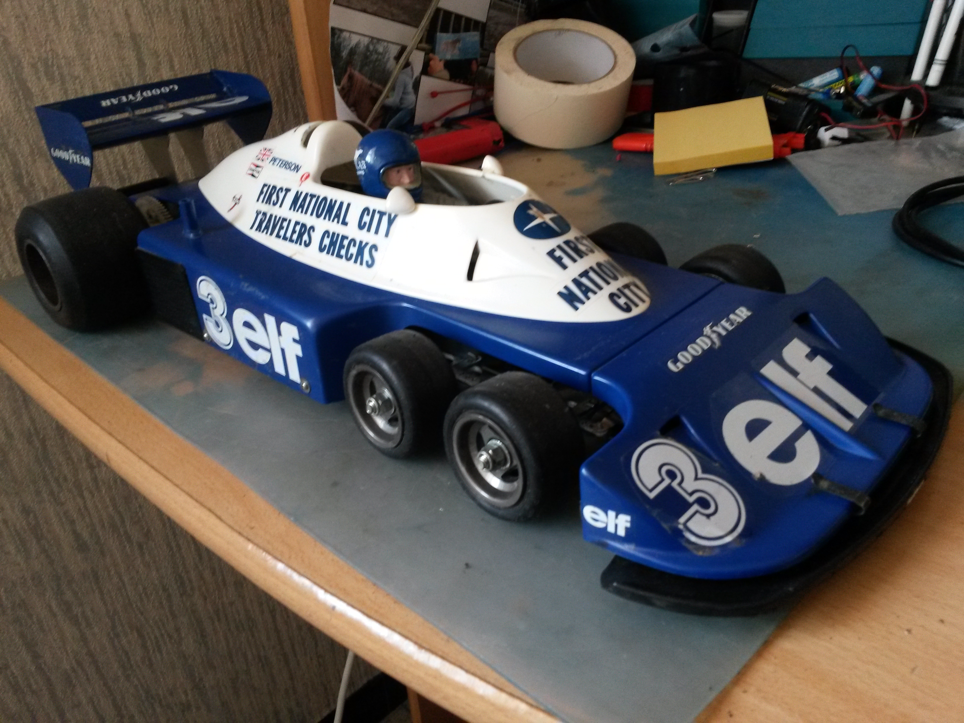 web-wintage/bruteTamiya Tyrrell P34 Six Wheeler 1976.jpg
